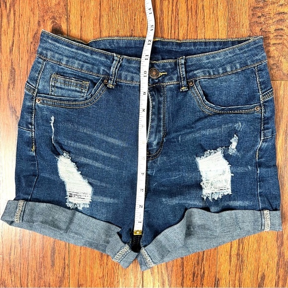 Boutique Unbranded Blue Denim Distressed Women's Shorts Frayed Shorts Size M - Picture 11 of 14